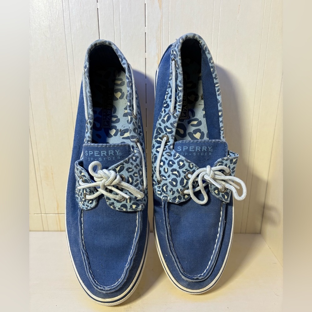 Sperry topsiders women’s size 10. Used